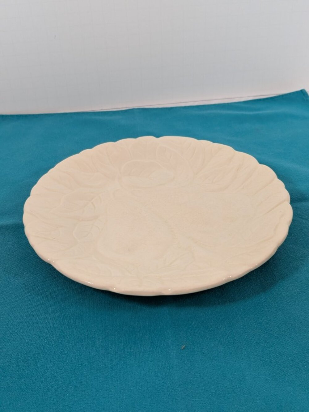 Bas Relief 8 inch Fruit Plate Cream Color Pears and Leaves - Picture 3 of 6